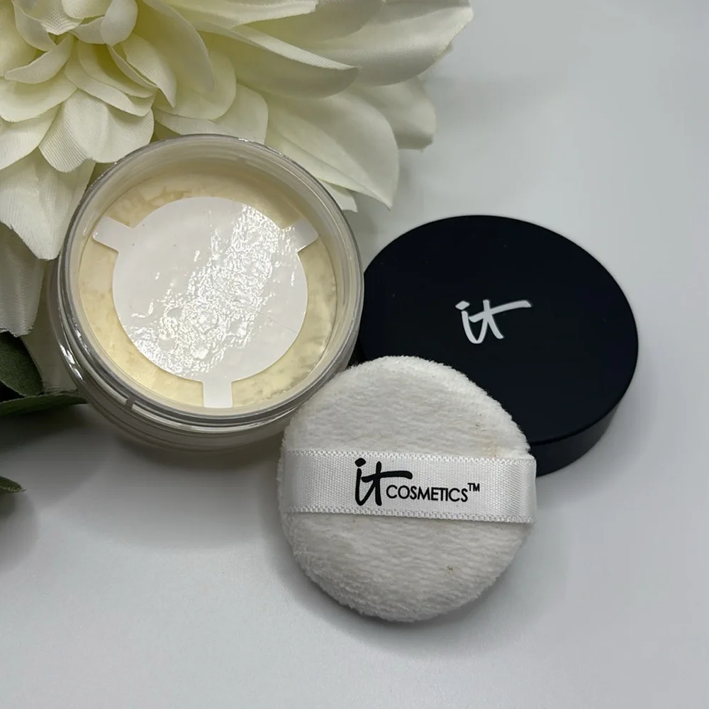 IT Cosmetics Bye Bye Pores Loose Finishing Powder ~ Translucent